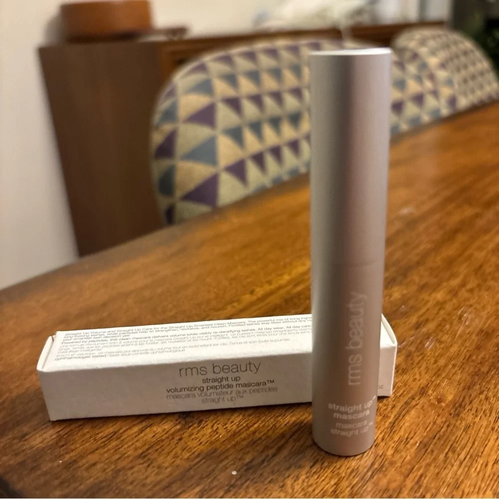 RMS Beauty Straight Up‎ Volumizing Mascara 0.15 oz black